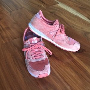 New Balance 420 sneakers - dusty rose size 8.5